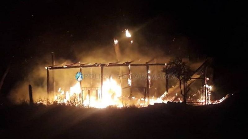 Voraz incendio en un Stud