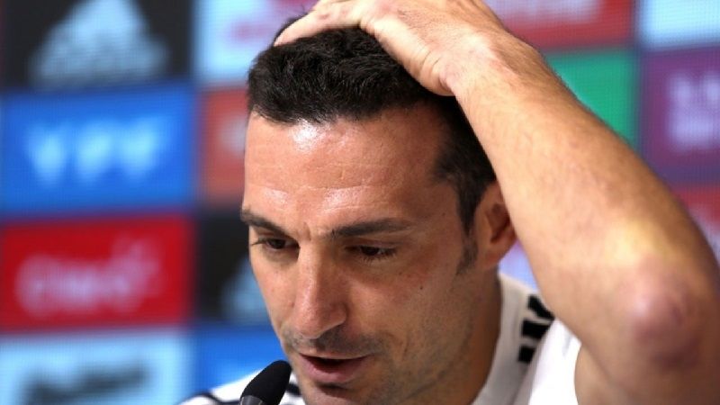 En incierto clima, Scaloni volvió para preparar la Selección