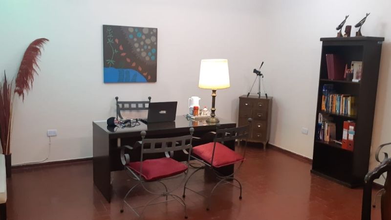 Se alquila local equipado o no para empresa u organismo