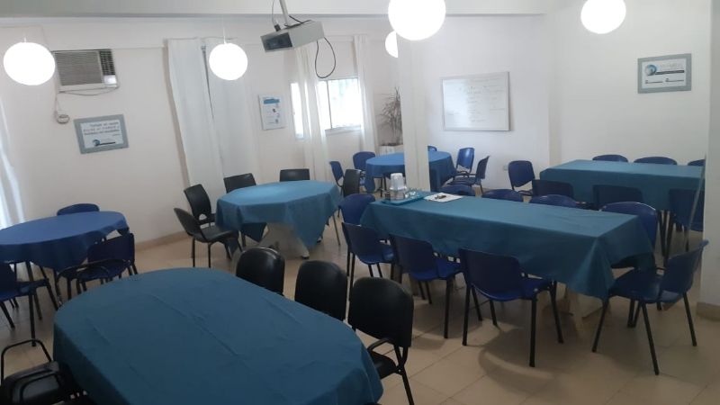 Se alquila local equipado o no para empresa u organismo