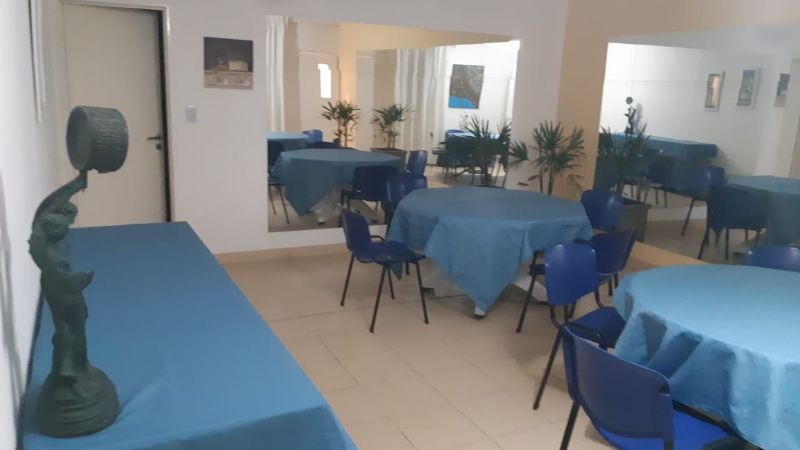 Se alquila local equipado o no para empresa u organismo