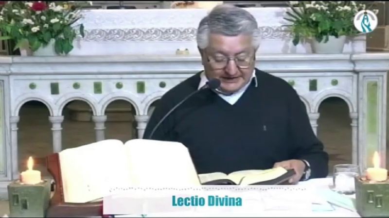 Adoración Eucarística, Misa y Lectivo Divina en la Catedral