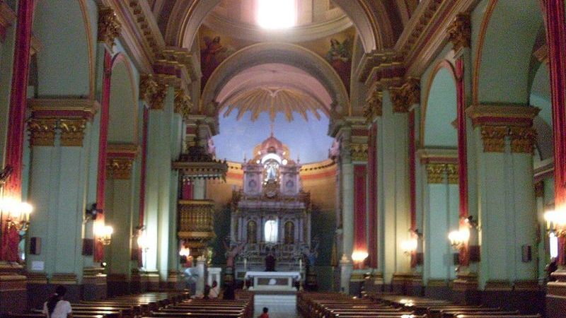 Adoración Eucarística, Misa y Lectivo Divina en la Catedral