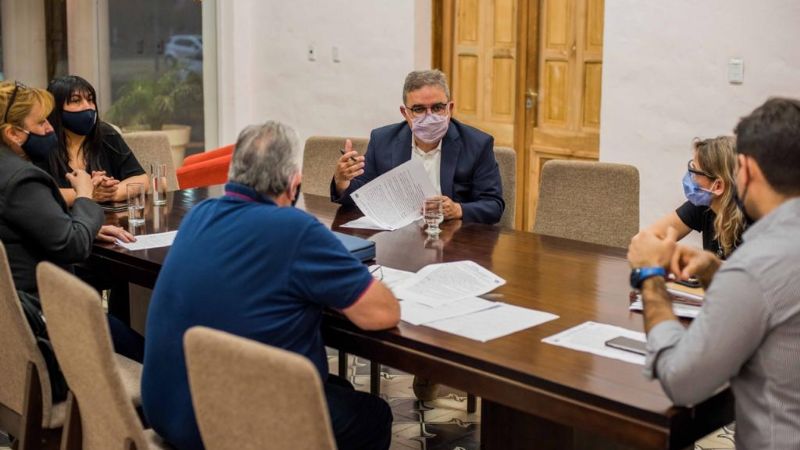 Acuerdo para incremento salarial para el personal de salud