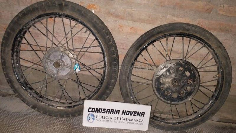 Aprehenden a un joven ruedas de moto robadas