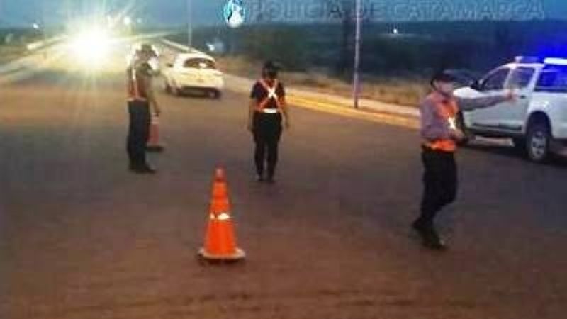 Móviles patrullarán las calles para que se cumpla la cuarentena