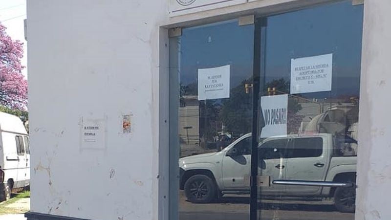 Policías aislados por posible contacto con un caso positivo