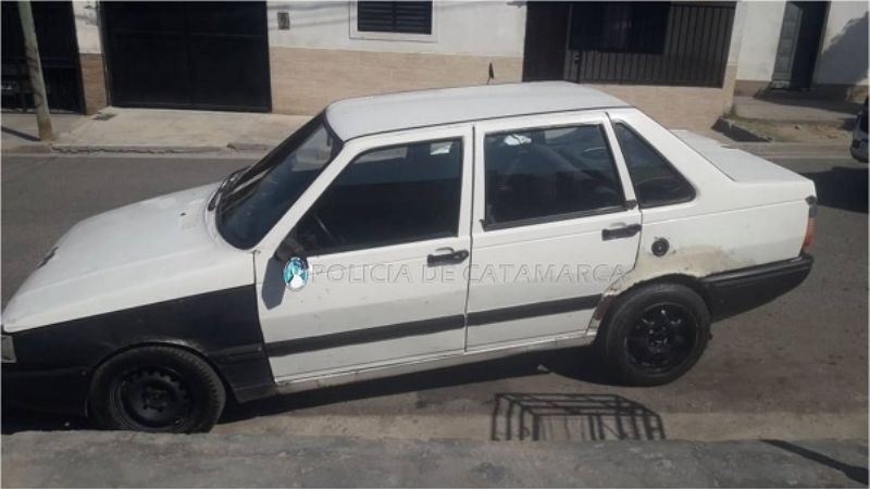 Secuestran un automóvil