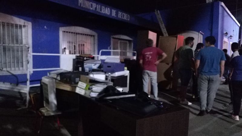 Incendio en el edificio de la Municipalidad de Recreo