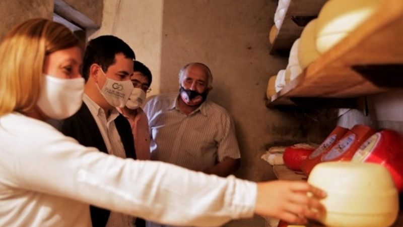 Crédito productivo a emprendimiento tambero