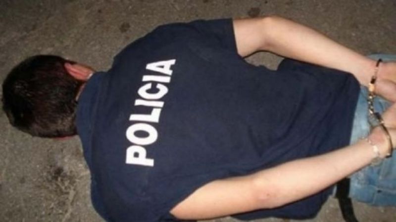 Dos policías sumariados por haber golpeado a sus parejas