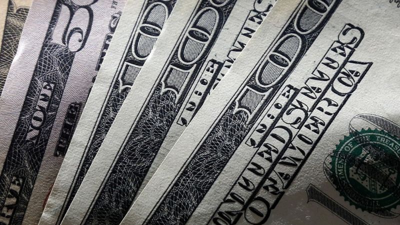 Empleados de empresas que reciban ATP no podrán comprar dólar ahorro