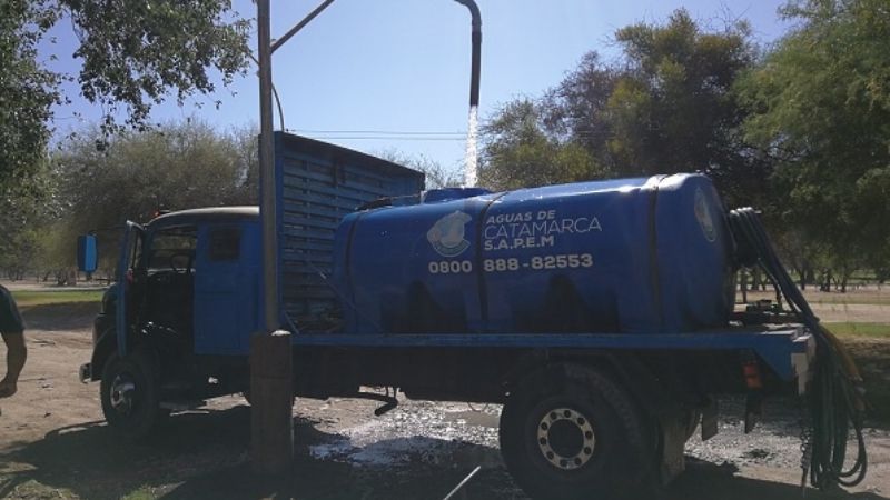 Controles a los camiones cisterna de Aguas de Catamarca