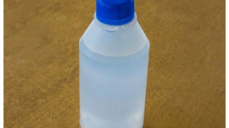 Prohíben el uso de un alcohol etílico y un purificador de agua