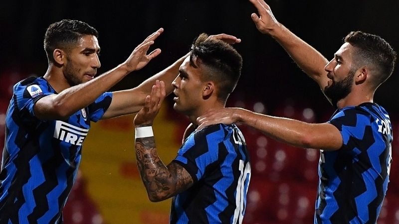 Goles del "Papu" y Lautaro en la Serie A italiana