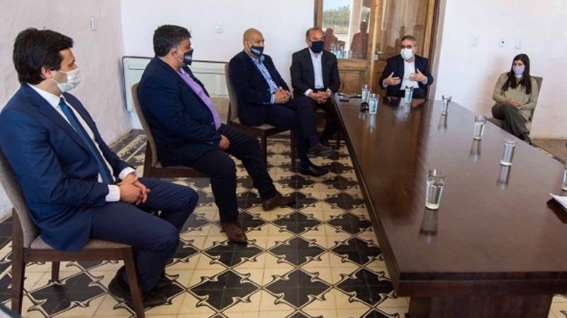 Reuniones: Jalil acelera la aplicación de multas y sanciones