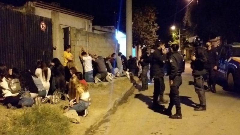 Avanzan las denuncias penales por no cumplir el aislamiento