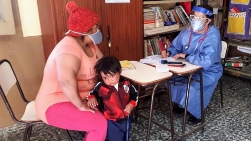 Agentes sanitarios de Salud visitaron Bajo Hondo