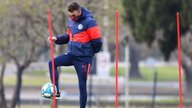 El DT de San Lorenzo, Mariano Soso, tiene coronavirus