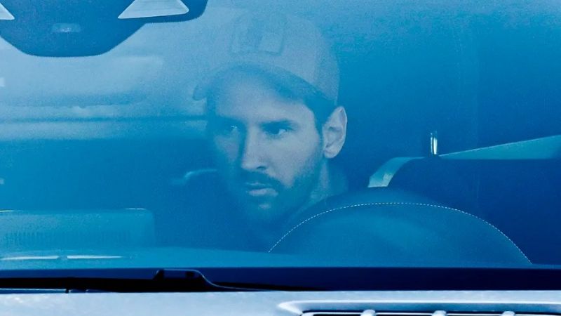 …y un día, Messi volvió a entrenar en el Barcelona