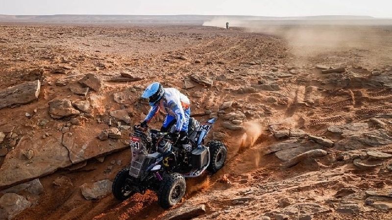 Cal y arena del Dakar: Andujar lidera; pero abandonó Cavigliasso