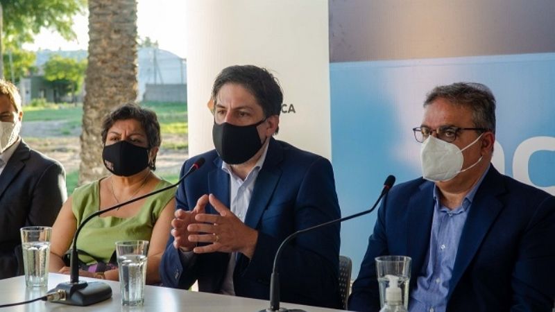 “Vamos a maximizar la presencialidad en un modelo dual”