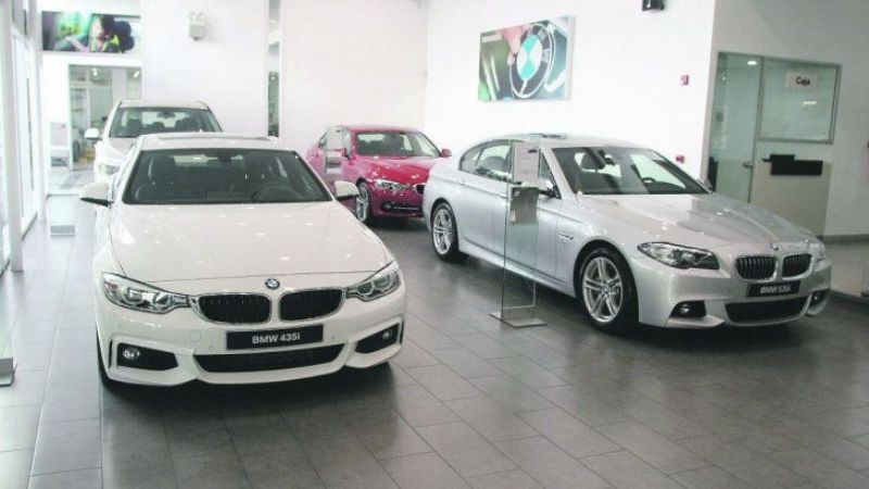 El 70% del valor de un auto importado de alta gama son impuestos