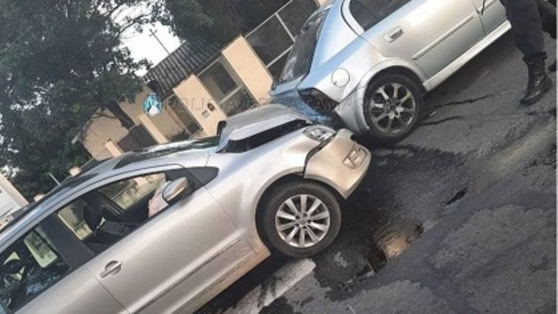 Joven lesionado en una colisión en avenida Presidente Castillo