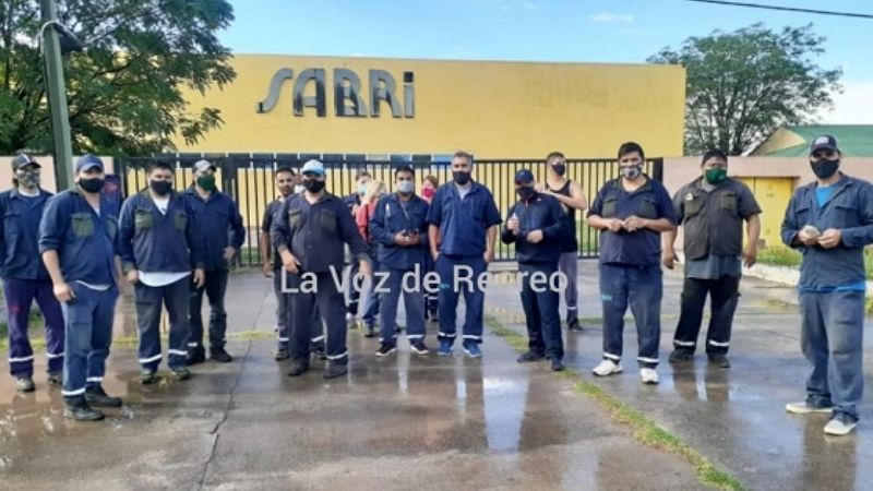 Empleados de la Textil Sabri de paro y reclaman pago de sueldos