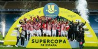 LOS VASCOS del Bilbao festejaron la obtención de la Superopa de España, en Sevilla.