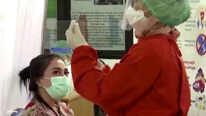 Más de 20 personas murieron tras vacunarse contra el Covid-19