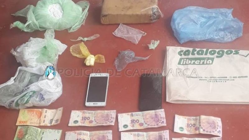 Incautan casi un kilo de marihuana y 750 gramos de cocaína