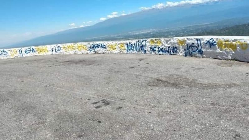 La municipalidad repintó el mirador de El Portezuelo