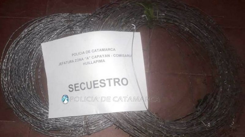 Le robaron rollos de alambre