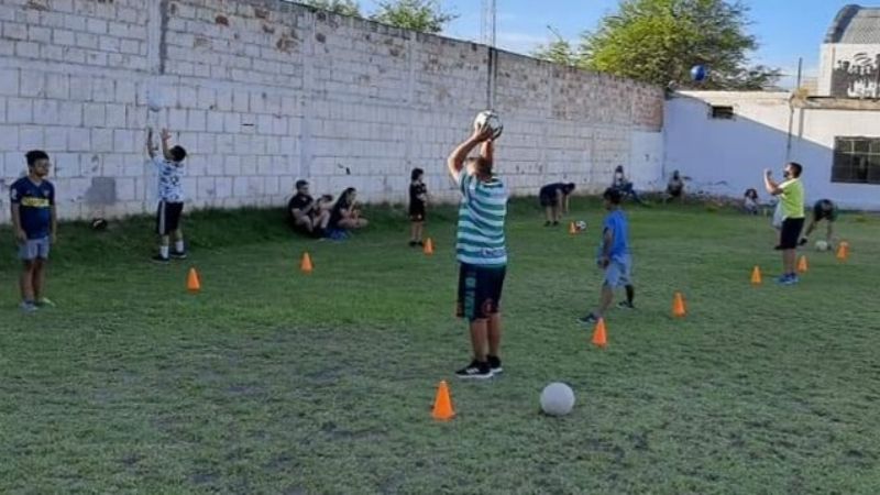 Más chicas y chicos se sumaron a la Escuelita “Santa”