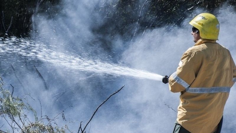 Sofocan quemas sin autorización en cercanías del Aeropuerto