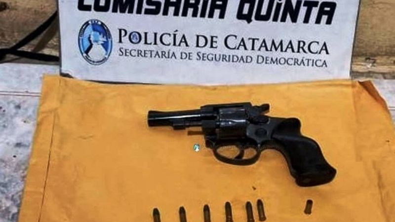 Secuestran un arma de fuego en Las Rejas