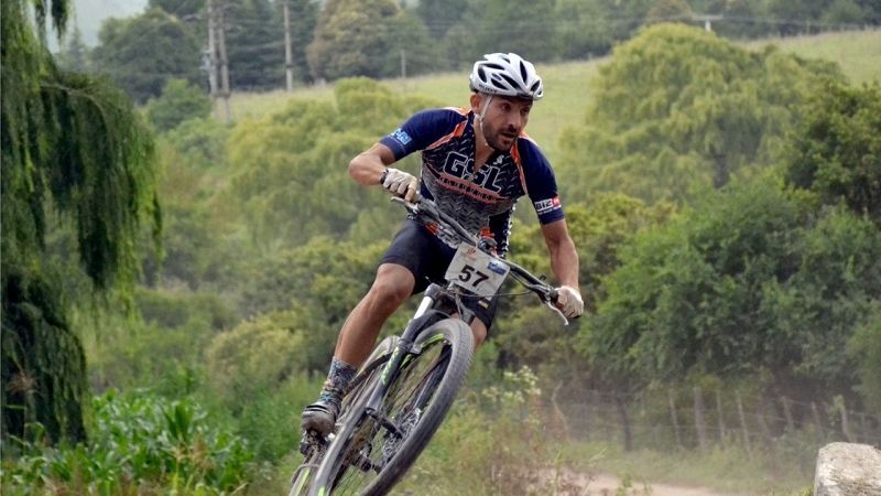 Vázquez, Fontán y Olverira dominaron las “Cumbres de Ambato”