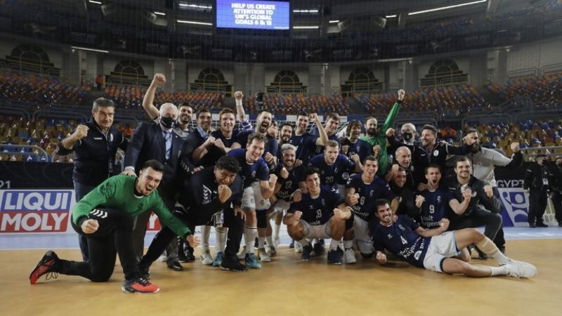 Argentina venció a Croacia y quedó a un paso de los 4tos. de final