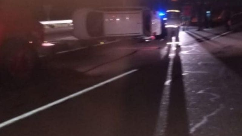 Vuelco en Av. Circunvalación