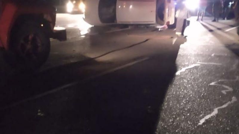 Vuelco en Av. Circunvalación