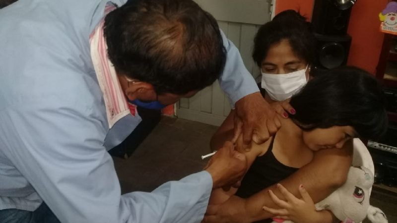 Agentes sanitarios continúan en la prevención de enfermedades