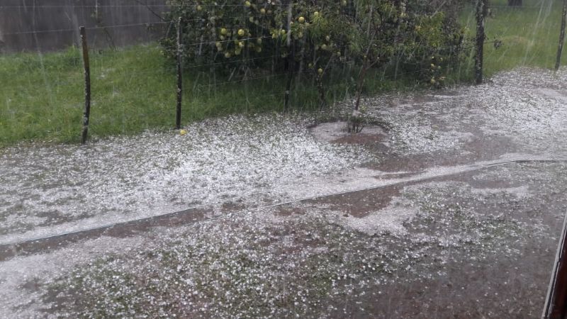 La tormenta llegó con granizo a El Rodeo