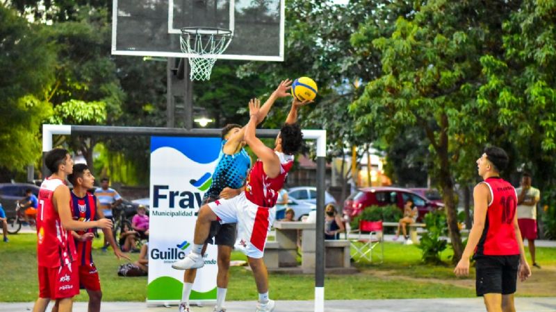 Básquet 3x3 en Fray Mamerto Esquiú