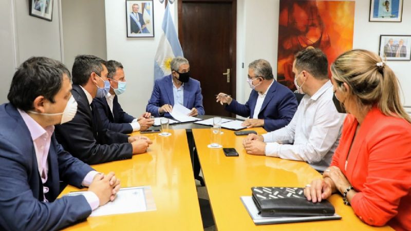 Jalil e intendentes avanzan con gestiones en Buenos Aires