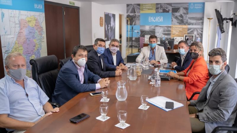 Jalil e intendentes avanzan con gestiones en Buenos Aires