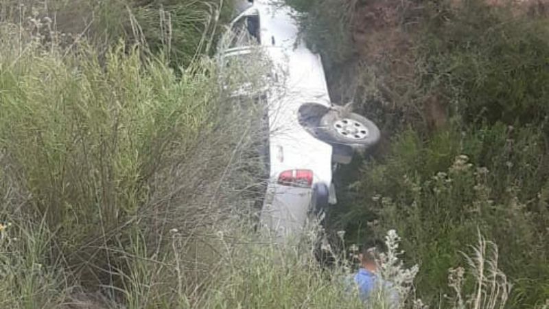 Volcó y cayó a un barranco en Aconquija
