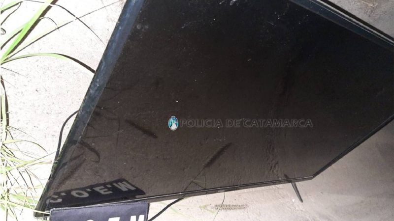 Robaron en una casa y dejaron el botín abandonado en un descampado