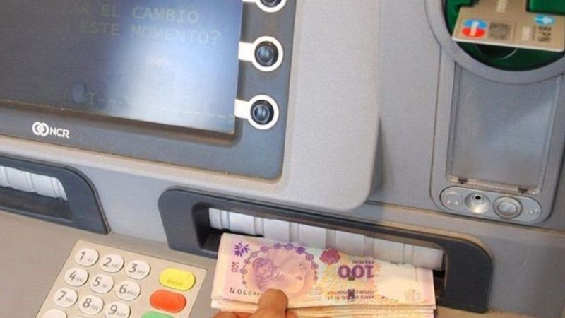 Pago de sueldos a empleados públicos