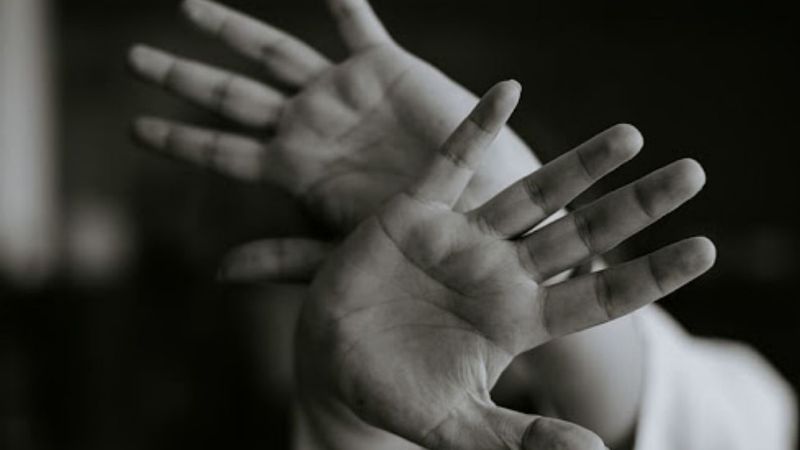 Violencia sin fin: agresión con machete, pelea callejera y mujeres golpeadas